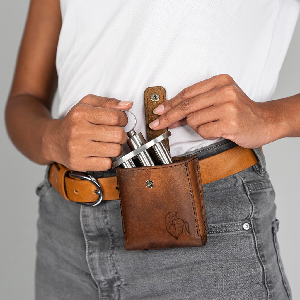 Sumchi6 Leather Pouch